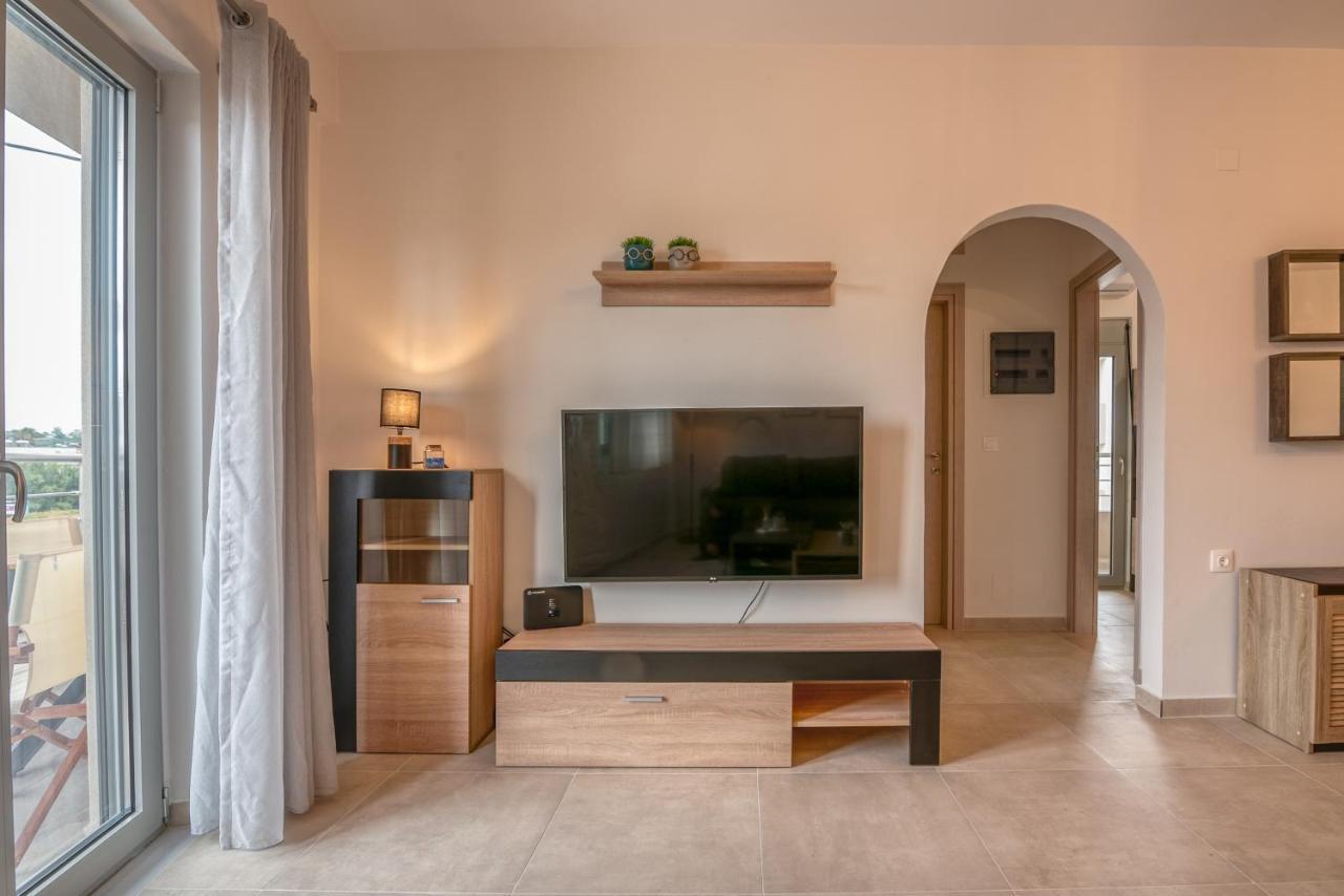 Romanza Kavros Apartment Paralia Kourna Exterior photo